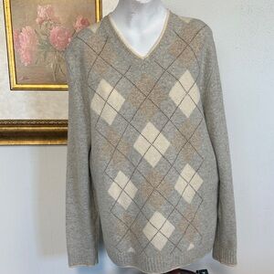 Men’s Black & Brown 1826 Merino Wool V-Neck Sweater size MEDIUM in gray cream